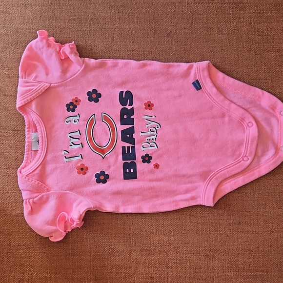 Chicago Bears girls onsies - Picture 2 of 5